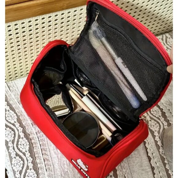 Hello Kitty Large Capacity Red Cosmetic Travel Bag Cute & Functional Makeup - Picture 6 of 6